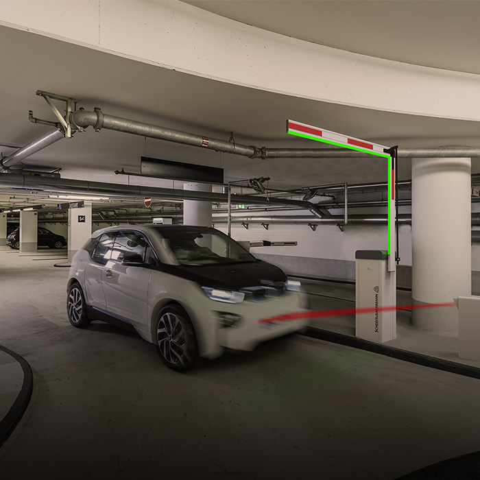 [Translate to French:] Camera Based Parking Car driving in Car Park